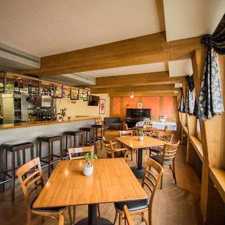 Hertenstein Hotel Restaurant Neuhaus מראה חיצוני תמונה
