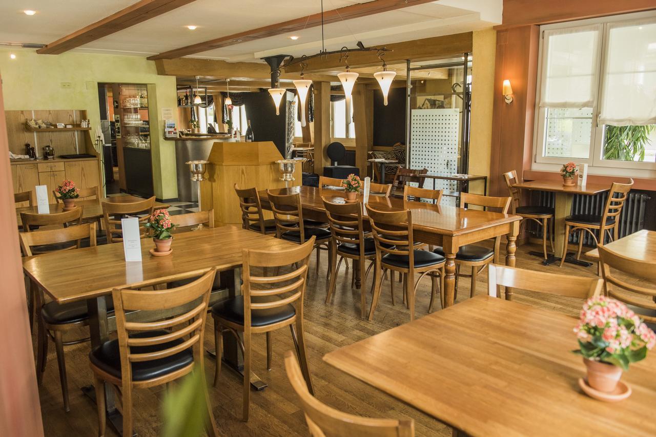 Hertenstein Hotel Restaurant Neuhaus מראה חיצוני תמונה