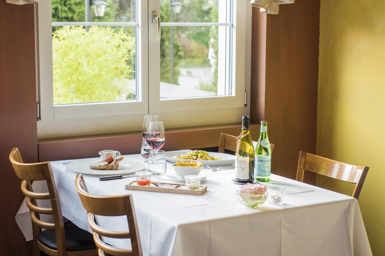 Hertenstein Hotel Restaurant Neuhaus מראה חיצוני תמונה